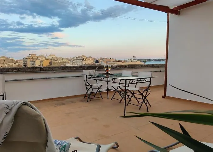 La Terrazza Su Ortigia Seaview アパート シラクーサ